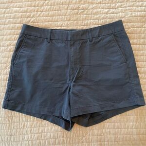 NWOT Quince Navy Organic Cotton Women’s Shorts - size 12 (4” inseam)